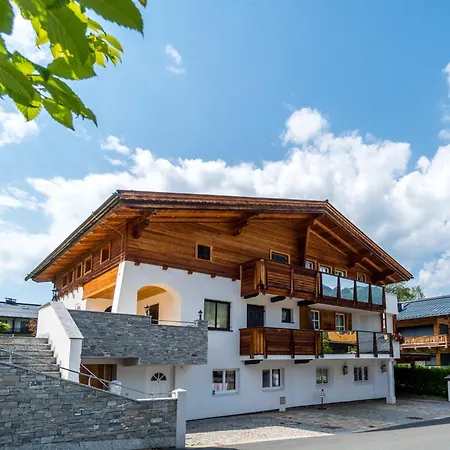In Near Slopes, Cleaning Included Apartman Kitzbühel